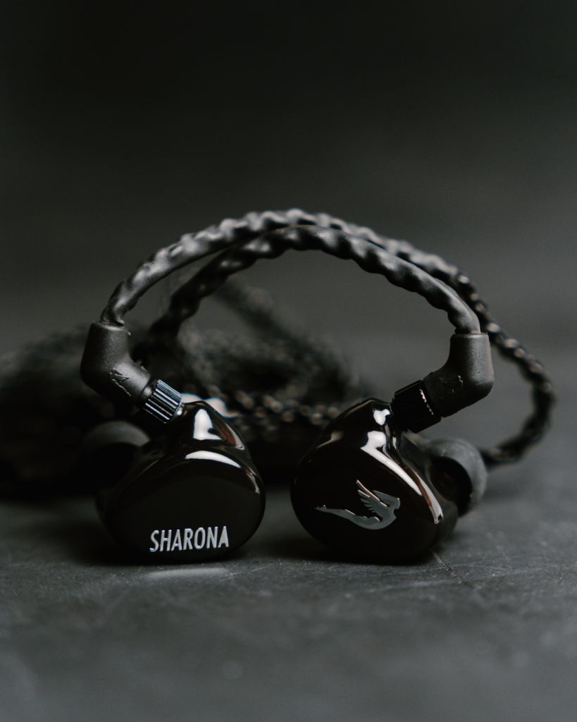 SHARONA UNIVERSAL (Black)